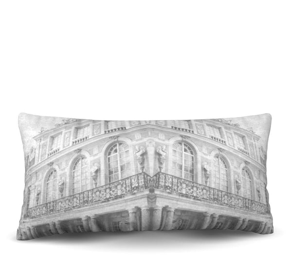 Versailles - Noir Pillow Cover