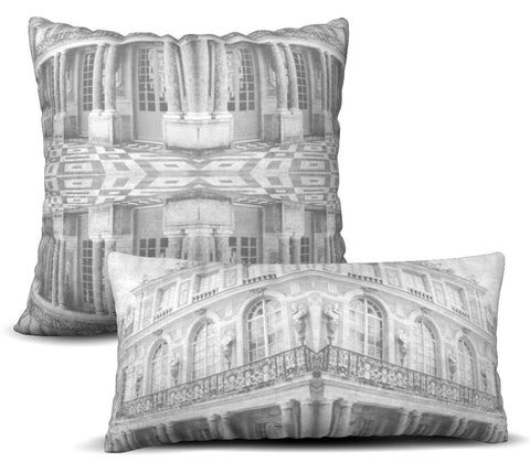 Versailles - Noir Pillow Cover