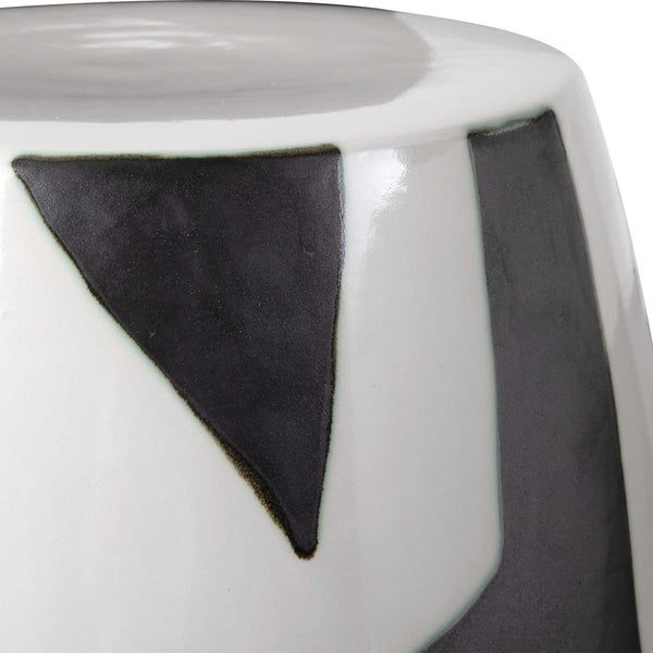 Figure Accent Table